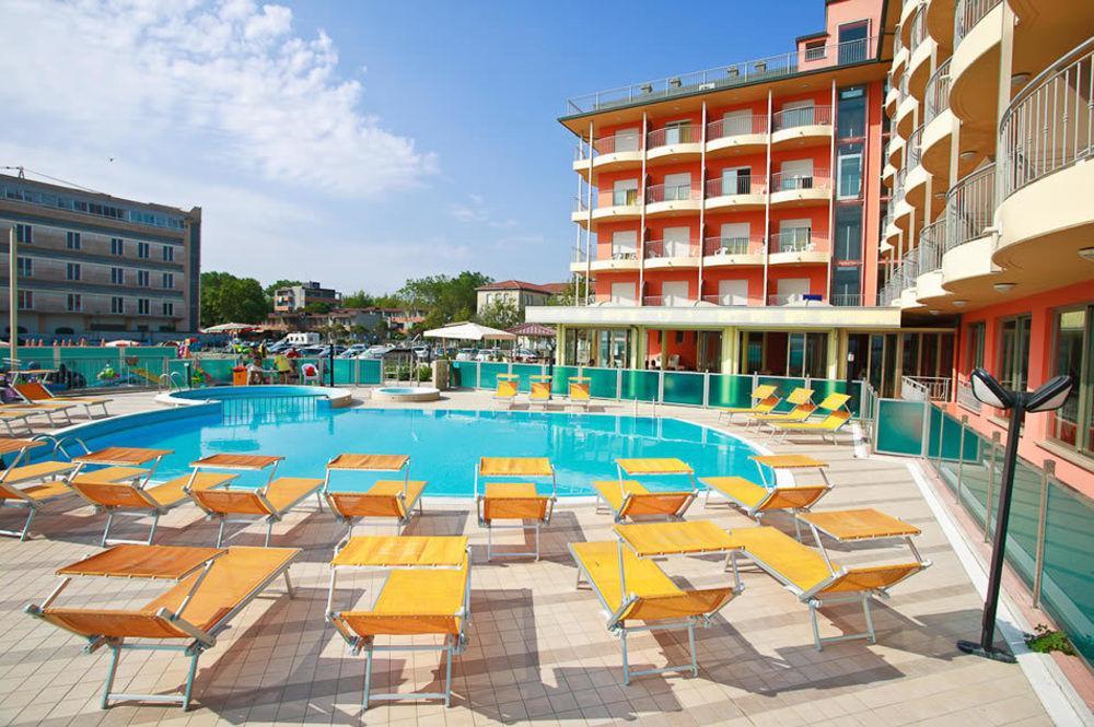 Hotel Adria Beach Club Cesenatico Exterior foto